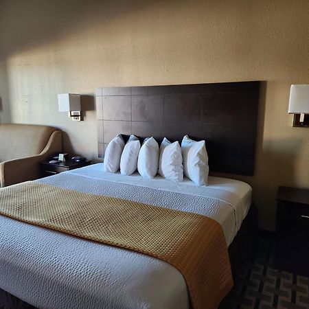 Days Inn By Wyndham Baytown East Zewnętrze zdjęcie