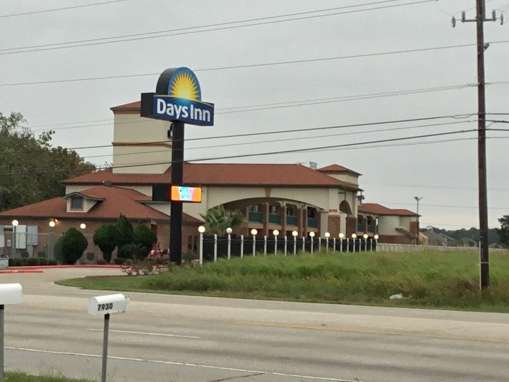 Days Inn By Wyndham Baytown East Zewnętrze zdjęcie