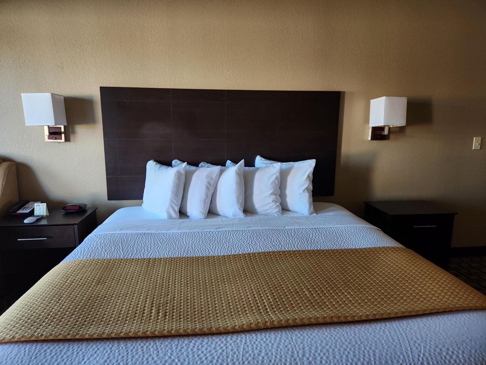 Days Inn By Wyndham Baytown East Zewnętrze zdjęcie