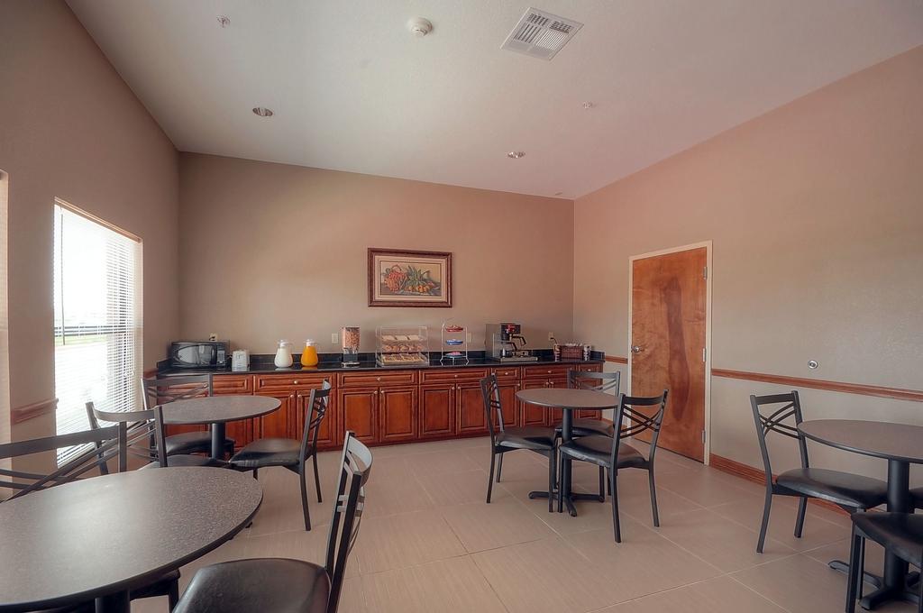 Days Inn By Wyndham Baytown East Zewnętrze zdjęcie